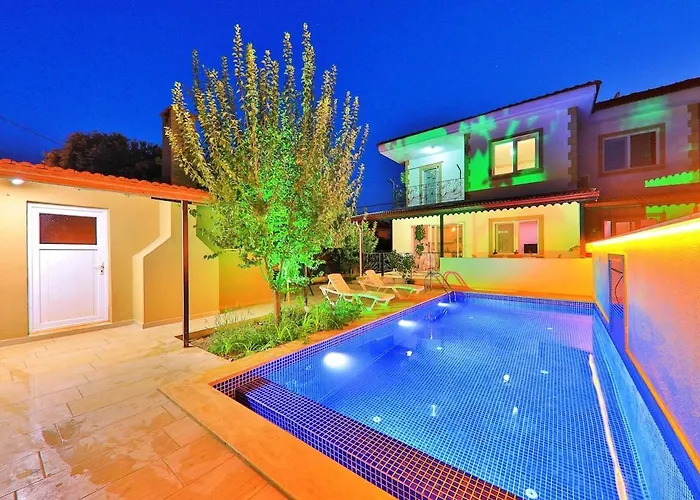 Comfortable With Pool Villa