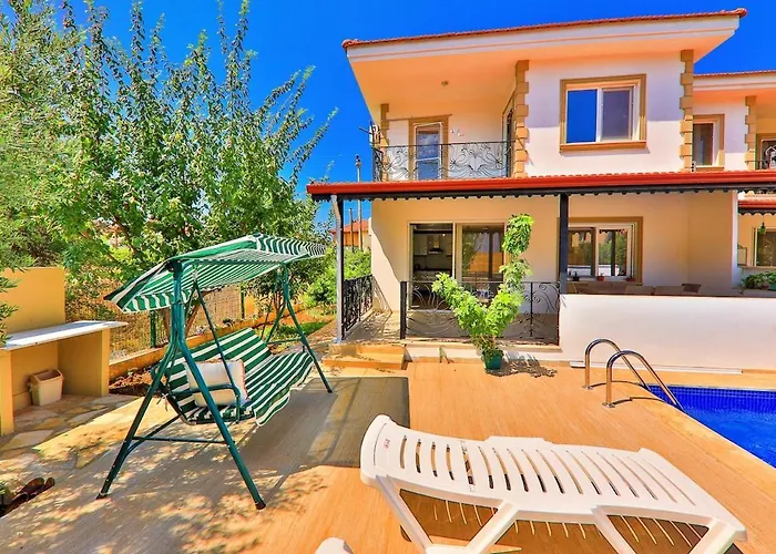 Comfortable With Pool *